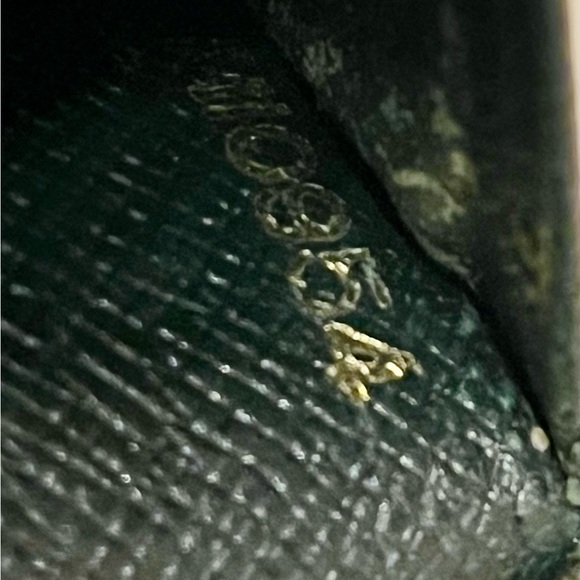 Louis Vuitton Taiga leather long wallet - Picture 5 of 5